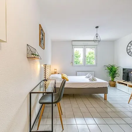 Moderne Et Cosy A 700m De La Gare Daire
